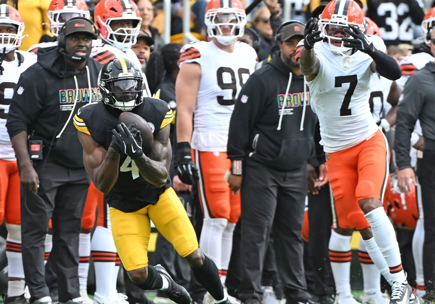 Instant analysis: Steelers pull away from Browns with a ...