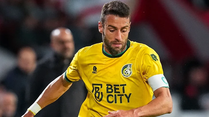 Teloni in campo e compagni disperati per Ivo Pinto. Foto