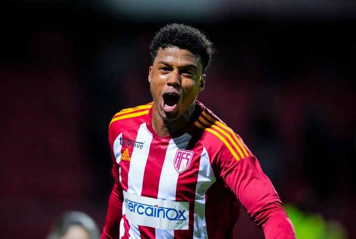John Mercado convirtió un gol y sacó a su equipo del descenso en Portugal :: Olé Ecuador