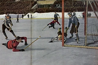 Последний международный матч московских армейцев по хоккею с мячом. Февраль 1960 года