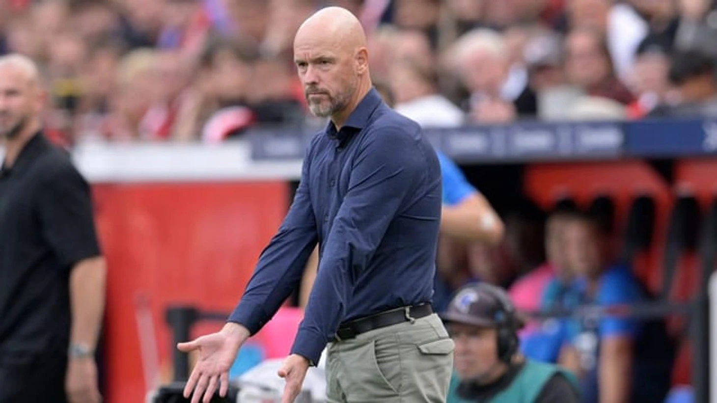 r/soccer - Erik Ten Hag is under scrutiny internally at Leverkusen. There's no sign of what ETH's team stands for vs Hoffenheim, which caused huge disillusionment. Pressing & counter-pressing were non-existent. The preparation for the opponent, ETH's pep talk to the team & his in-game adjustments is criticized