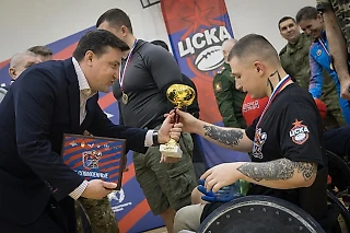 Несломленные регбисты военнослужащие показали мощь духа в Москве.