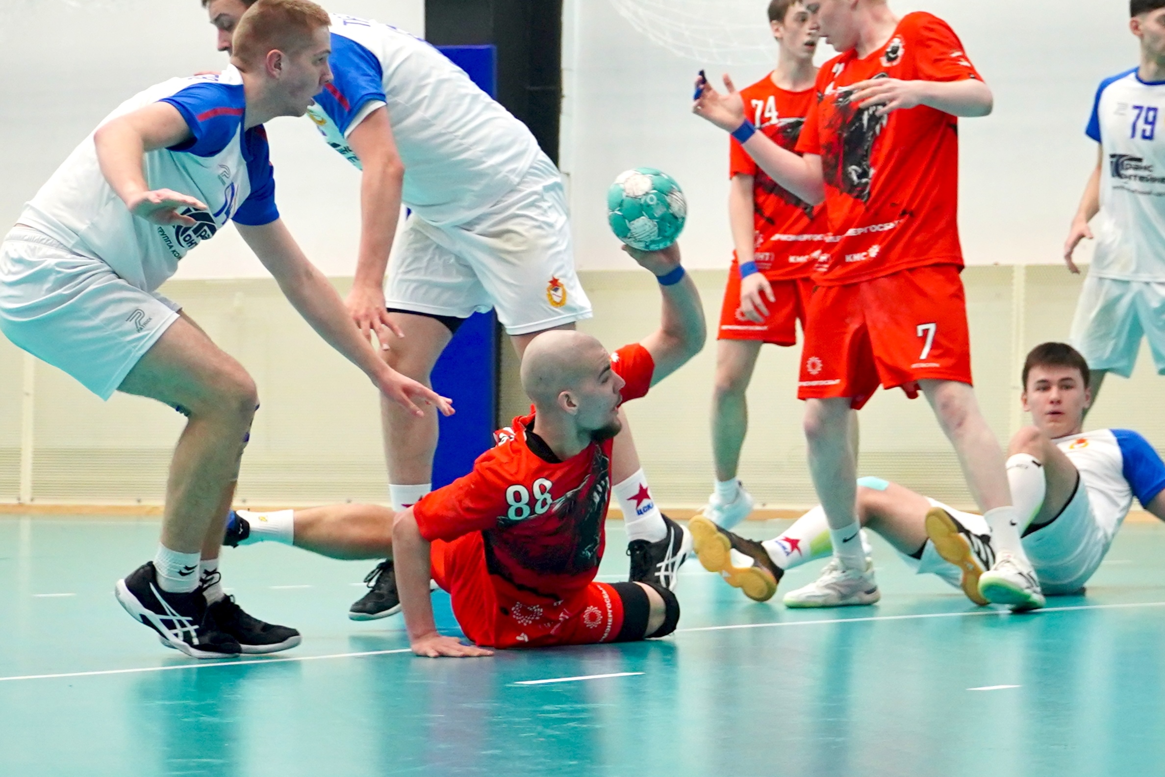 КОРПК или Академия? Как ФГР тихо меняет молодежные команды посреди турнира