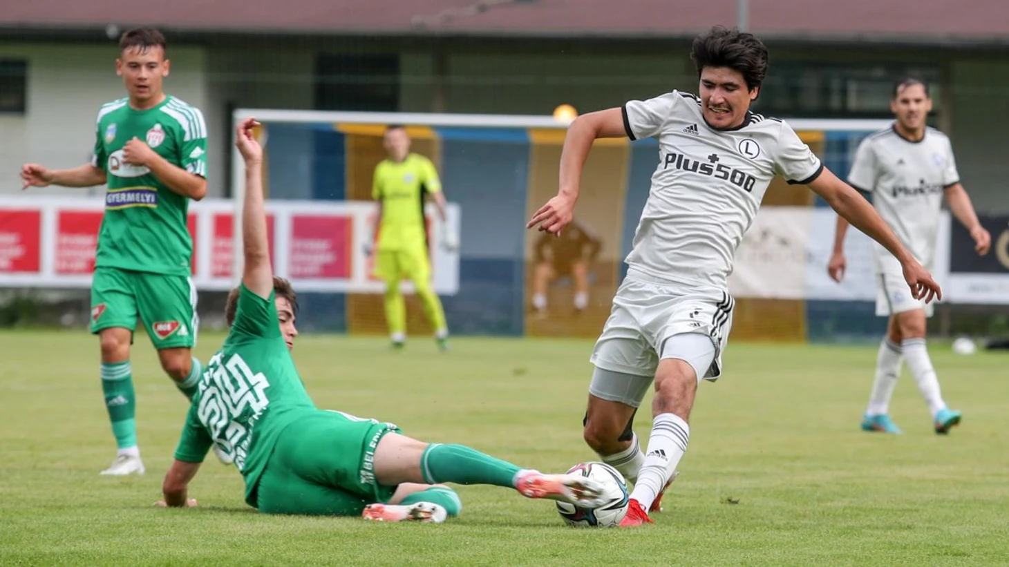 Jasurbek Yaxshiboyev (Jakszibojew, Yakhshiboev) ma nowy klub. Były gracz Legii Warszawa zagra w Uzbekistanie | TVP SPORT