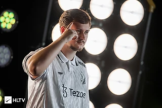 Из Vitality в Falcons. А может, это будет Mezii? Складываем 2+2