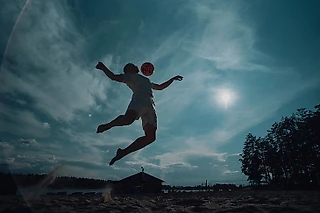 Александр Анисимов: «Оставить свой след — на песке и в жизни»