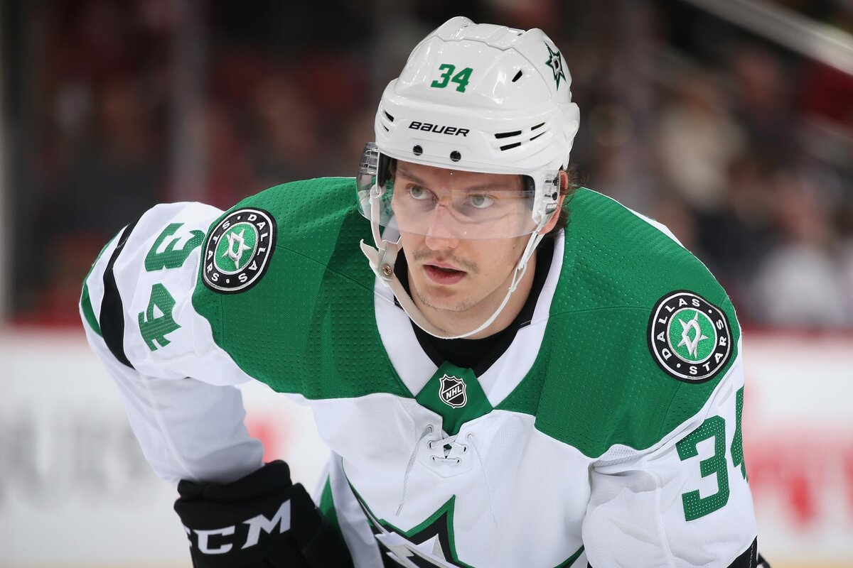 Между ЦСКА и «Нэшвиллом»: Денис Гурьянов подписал контракт с американским клубом. Что ждёт игрока в будущем?