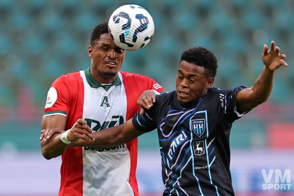 ФК Локомотив-ФК Пари НН