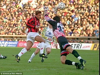 «Ему было 17, но он сыграл, как тридцатилетний» — 30 лет назад Джанлуиджи Буффон дебютировал в Серии А