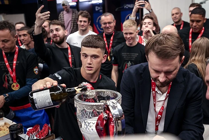 Кирилл Глебов в победной раздевалке ЦСКА