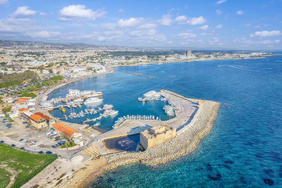 Иммиграция на Кипр: как переехать на Кипр в 2025 из России