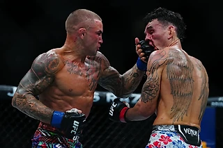 Порье уходит, Холлуэй - возвращается на победную тропу. Итоги UFC 318