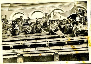 48 лет назад фанаты «Спартака» впервые поддержали команду на выезде. Команда Бескова тогда играла в первой лиге!