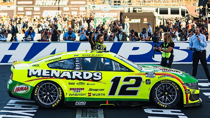 Blaney Holds Off Berry to Lock Round of 8 Berth with Loudon Win