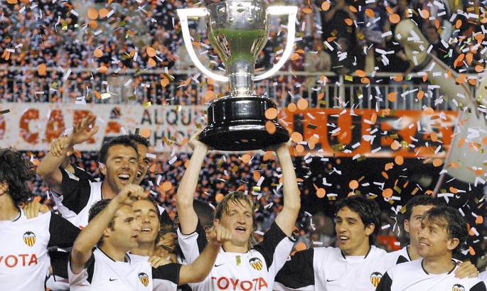 Валенсия с кубком чемпионата Испании