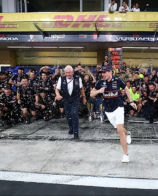 Хельмут Марко официально покидает Ред Булл