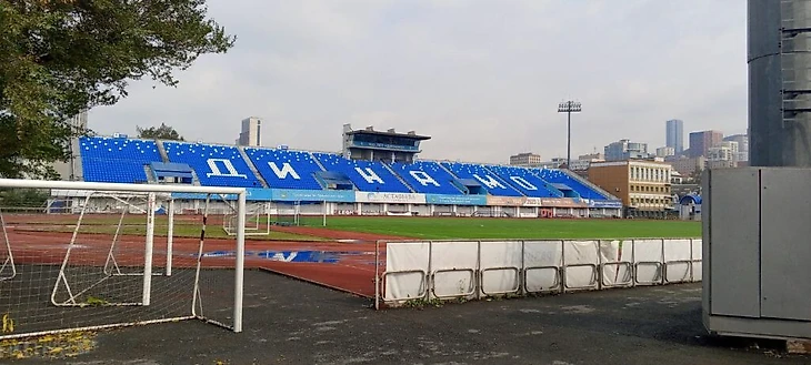 Стадион 