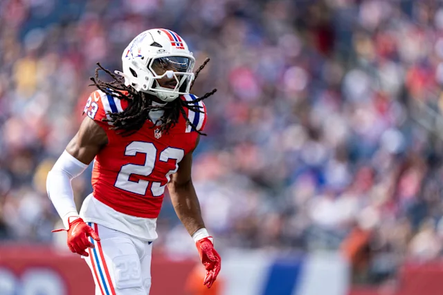 Patriots reportedly trade S Kyle Dugger to Steelers, DE ...