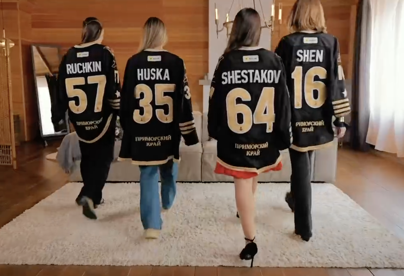 Жены хоккеистов «Адмирала»: честный разговор в новом шоу клуба