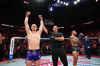UFC, возраст и часовые пояса