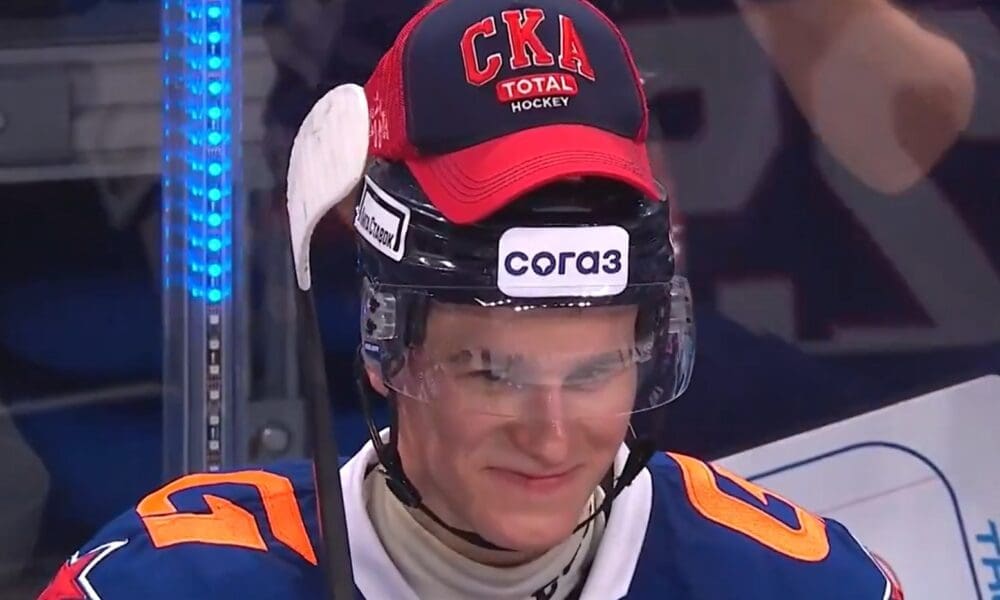 Фотография поста в ленте Иван Демидов поражает в дебютном сезоне в КХЛ – куча наград лучшему новичку и свержение рекорда Капризова