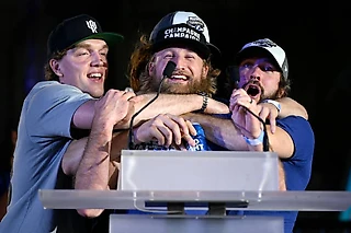 «Мы видим себя там на пенсии». Почему Тампа навсегда осталась домом для Стэмкоса