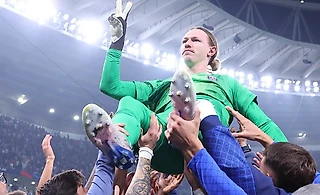 Сафонов вошел в историю: стал первым вратарем в мире, отбившем четыре пенальти подряд в серии 😮🔥