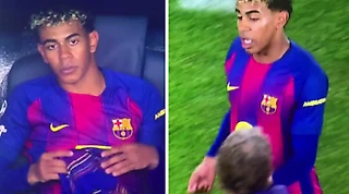 Ямалю не понравилась замена на 89-й минуте. Флик подтвердил