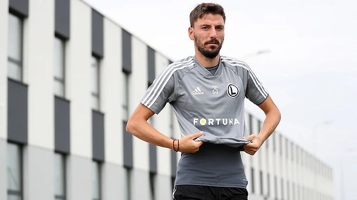 Legia Warszawa. Filip Mladenović: Mogę grać nawet na Marsie – Przegląd Sportowy Onet