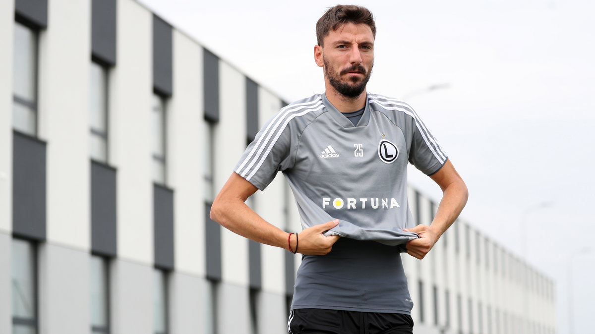 Legia Warszawa. Filip Mladenović: Mogę grać nawet na Marsie – Przegląd Sportowy Onet