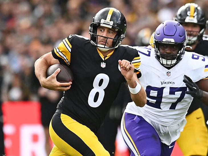 Rodgers, Steelers hold off Vikings for Dublin win | theScore.com