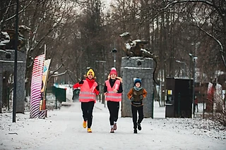 Забег в шапках с помпоном