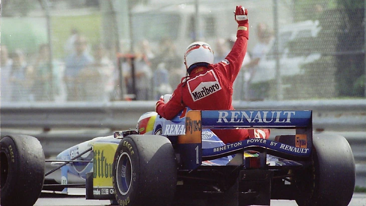 Yksi F1-historian tunteikkaimmista voitoista oli kuin sadusta – ”Tulen muistamaan sen aina” | MTV Uutiset