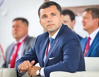Сумоисты национальной сборной поздравили президента федерации сумо России Романа Илиева