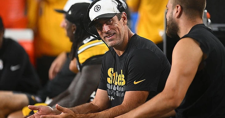 Aaron Rodgers is cutting through the noise to build ...