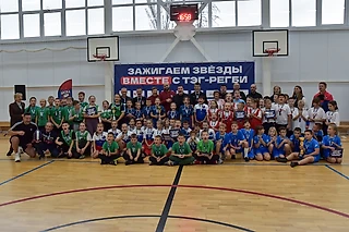 Регби-клуб ЦСКА совместно с Московским образованием провели в Луганске и Мариуполе фестиваль по тэг-регби