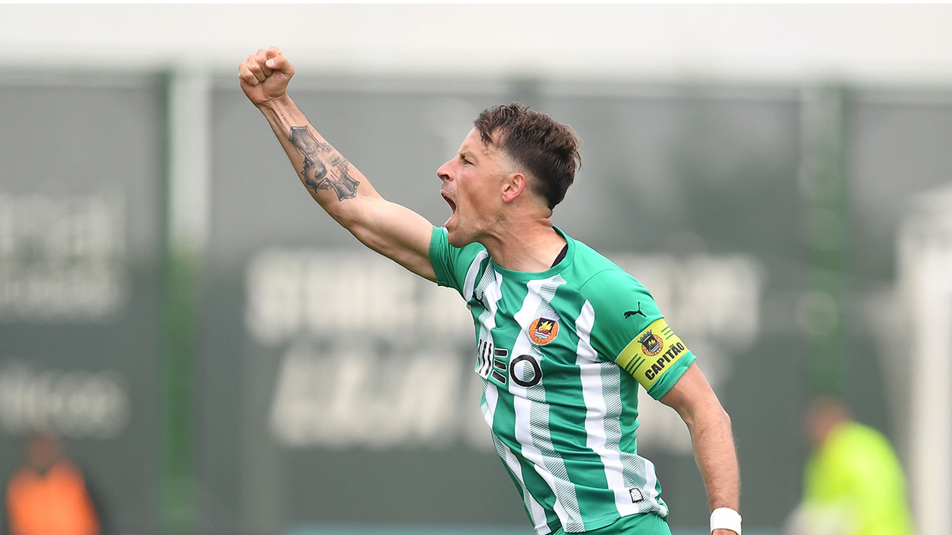 Vítor Gomes: 