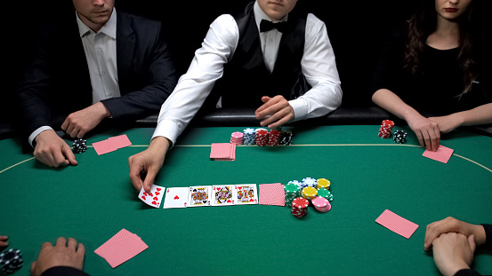 Мировая серия покера, покерные клубы