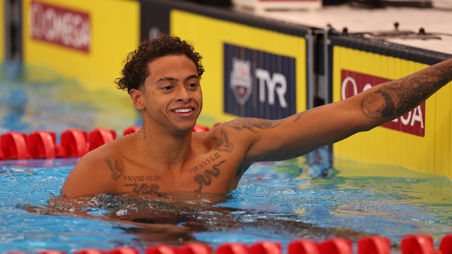 Shaine Casas makes butterfly statement in Knoxville - NBC Sports