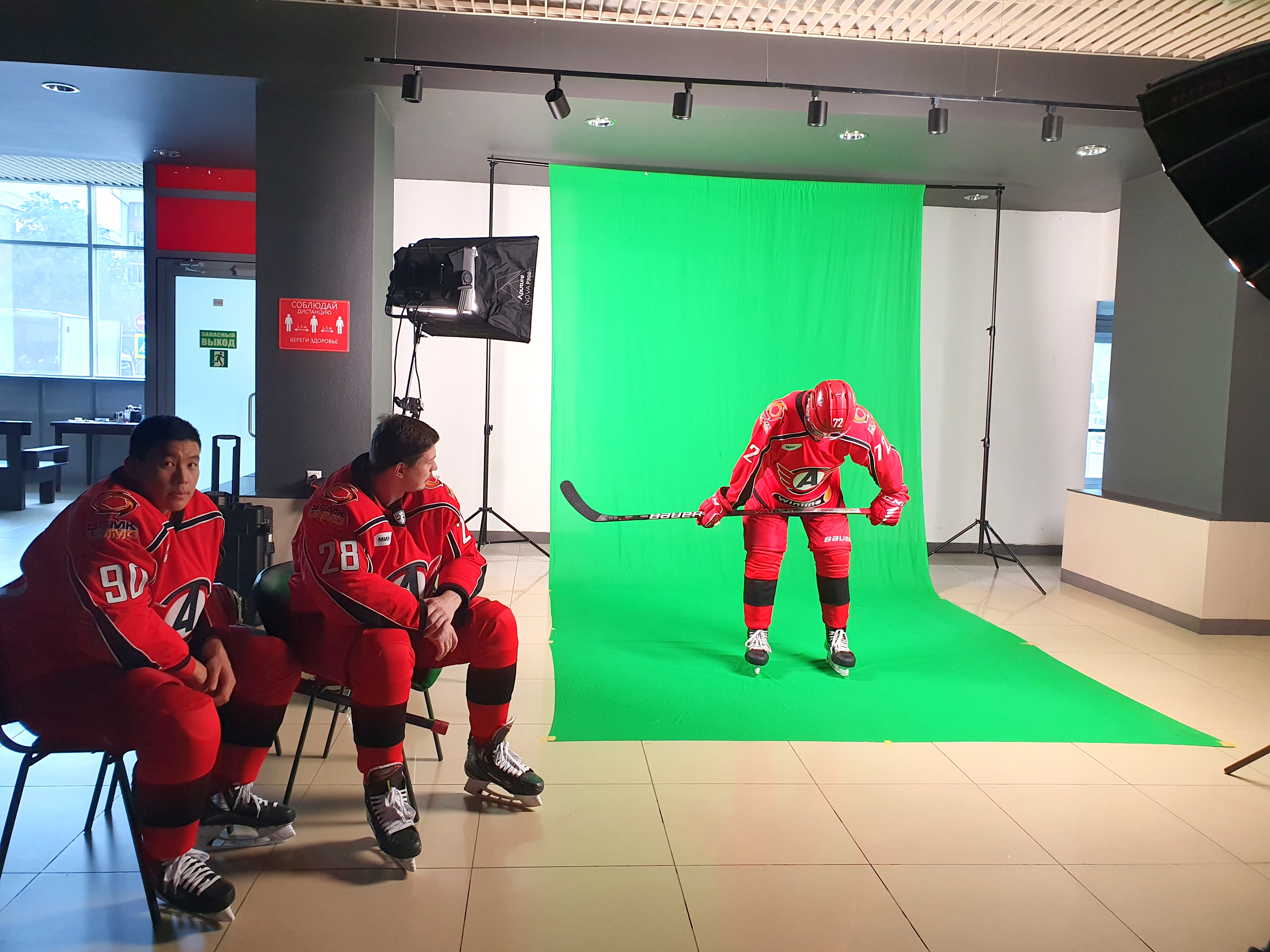 Контент для нового сезона: хоккеисты «Автомобилиста» провели медиадень