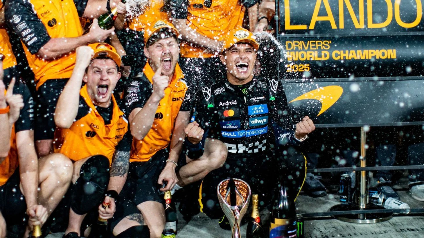 How Lando Norris won the 2025 F1 title: McLaren conflict and holding off Max Verstappen, Oscar Piastri - ESPN