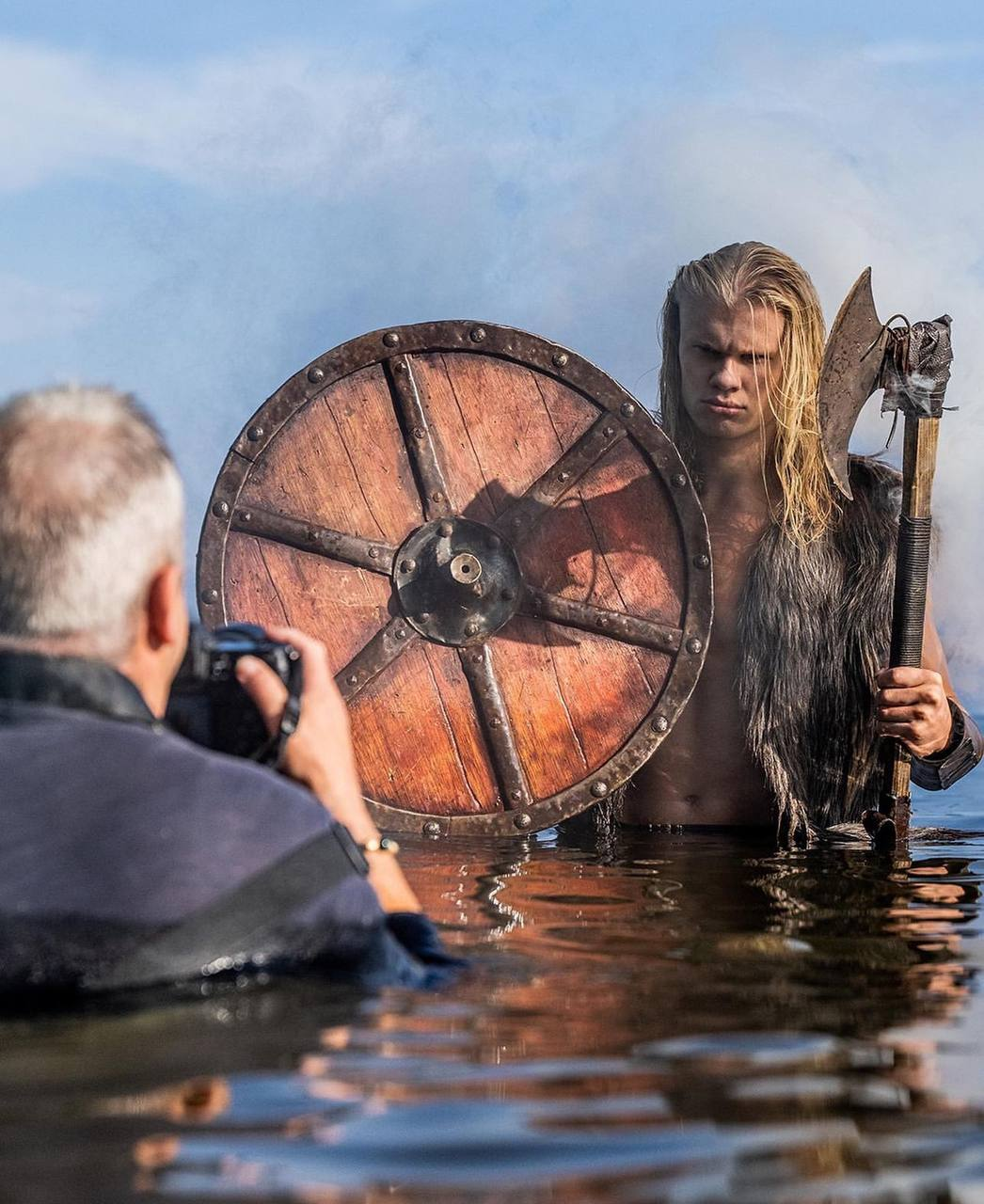 Викинги нападение. Образ викинга. Настоящий образ викинга. Нападение викингов. Нордический рыцарь.