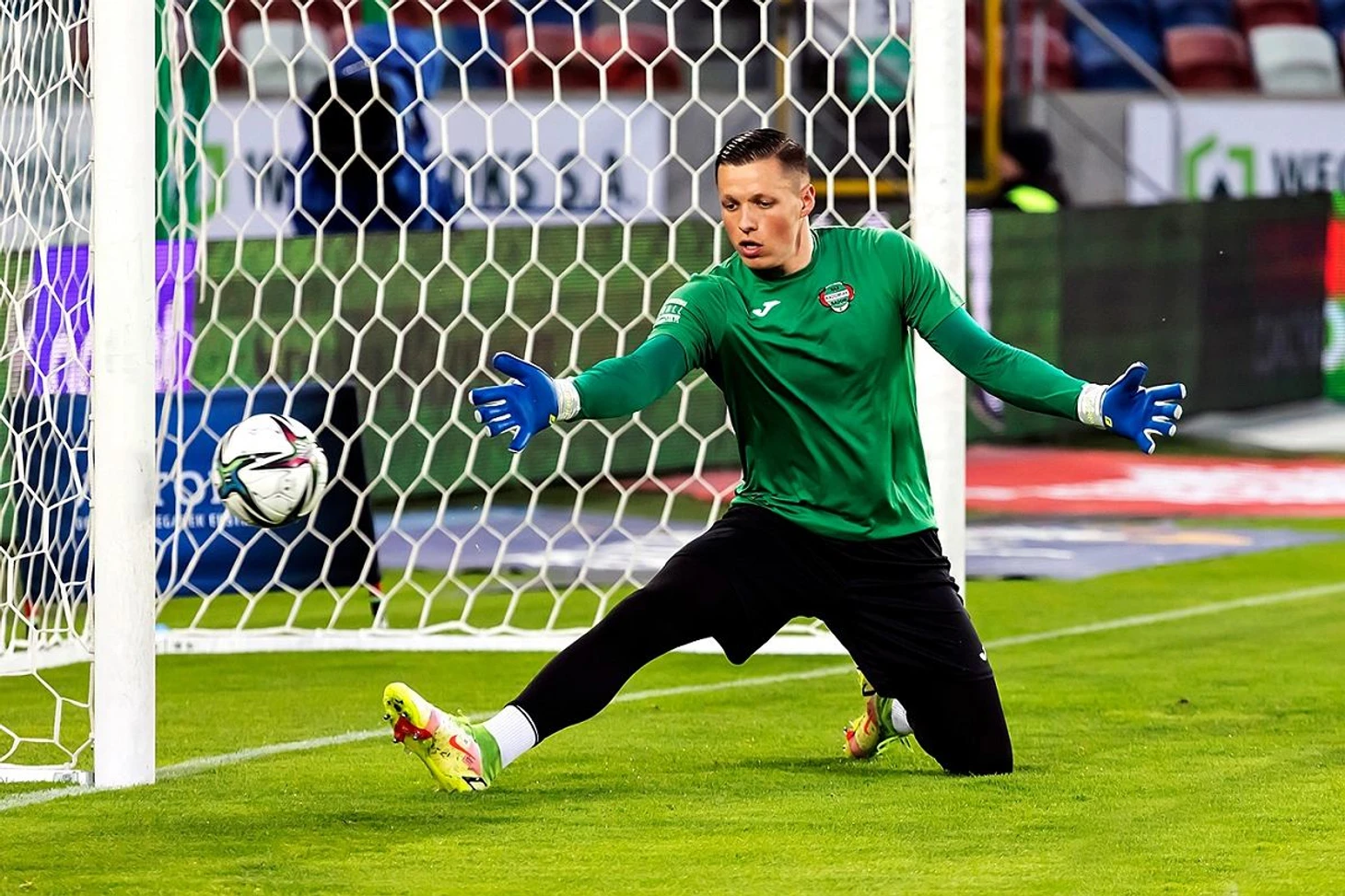 Z Radomiaka Radom do ekstraklasy cypryjskiej, czyli Filip Majchrowicz wypożyczony do Pafos FC