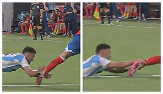 Удивительное судейство на Кубке Америки: Нико Гонсалес руками (!!!) пытался &#171;оторвать&#187; ногу сопернику, но не получил даже желтой