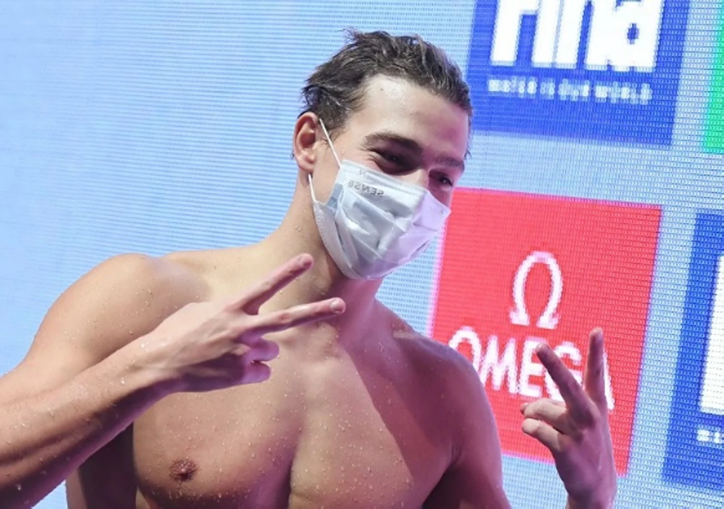 Студент МГТУ Павел Самусенко взял золото на этапе Кубка мира по плаванию