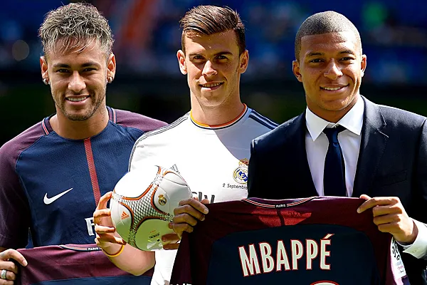 Продали за миллионы: Проверь, помнишь ли всех, кто принес клубам огромный плюс?