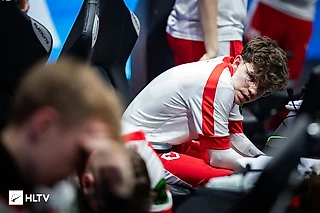 Почему все так удивлены киком siuhy (капитана MOUZ)? В тихом омуте..