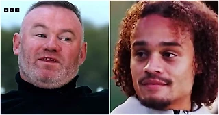 🎥 Руни сломал психику Симонсу. После милой истории Хави о Неймаре Уэйн рассказал, как писал кумиру в тюрьму