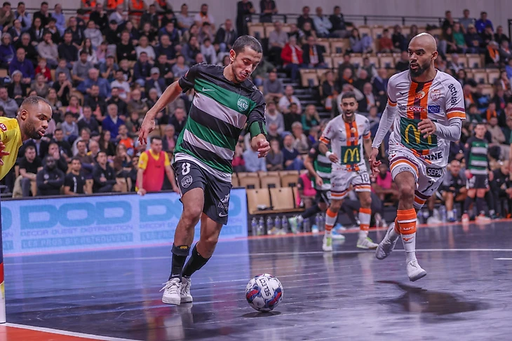 D1 – J3 : LE SPORTING CLUB DE PARIS PREND UN BON POINT À LAVAL – Sporting Paris