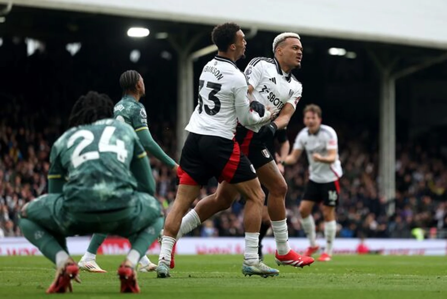 Tottenham star pulled out of crowd after addressing angry fans following Fulham loss | Football | Sport | Express.co.uk